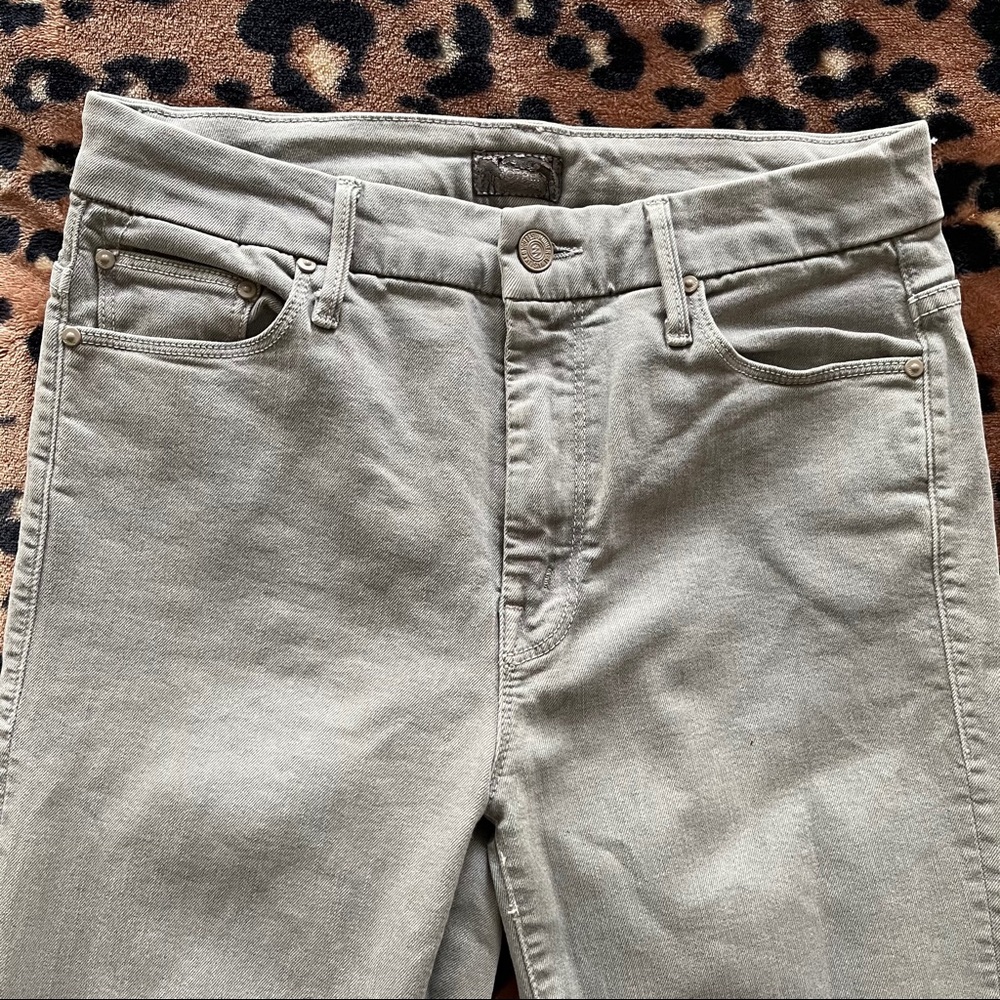 Mother Jeans High Waisted Looker Ankle Fray